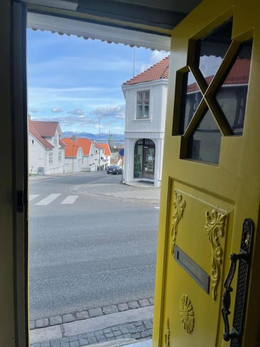 The Yellow Door Ставангер Экстерьер фото